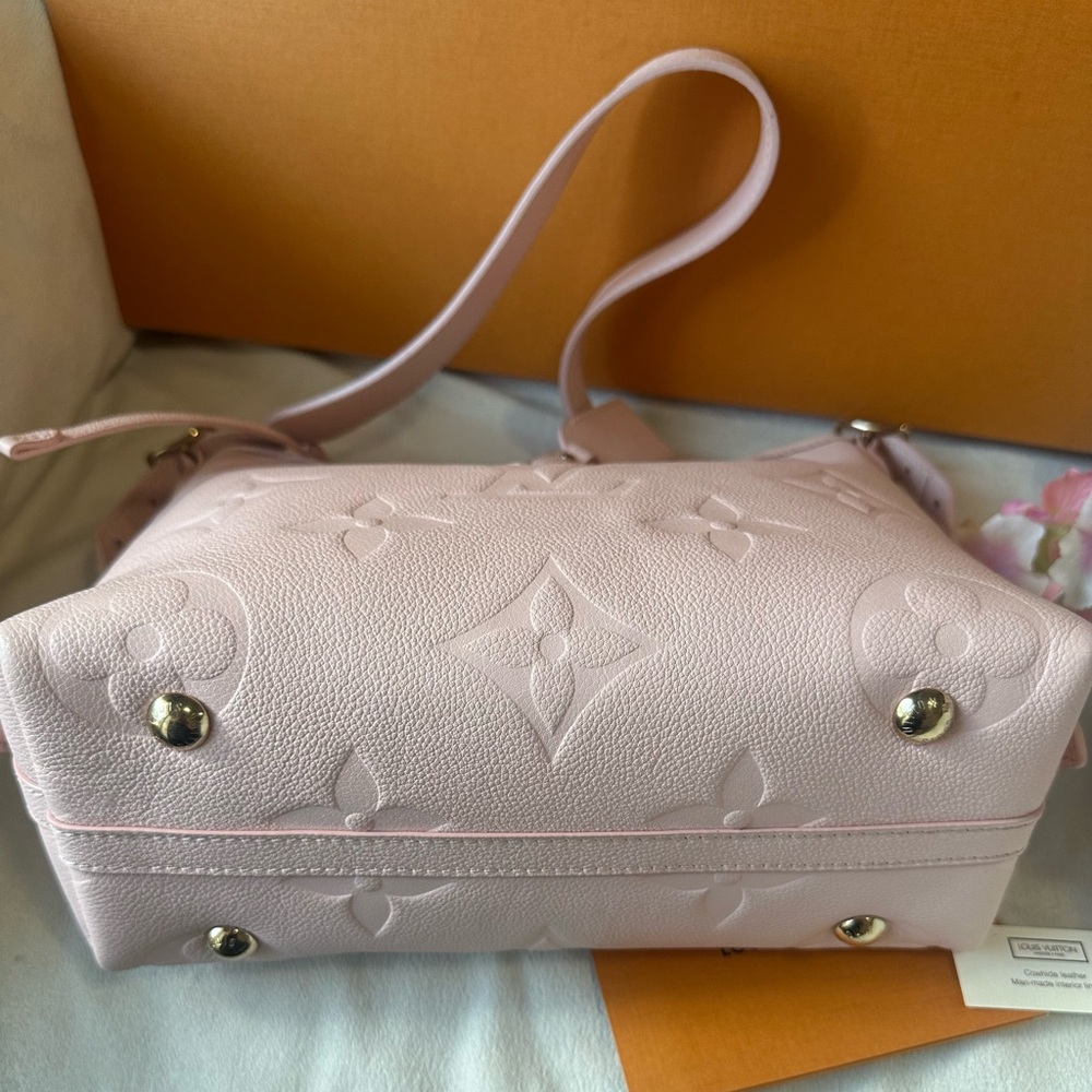 Louis Vuitton CarryAll PM🌸 - Picture 12 of 16